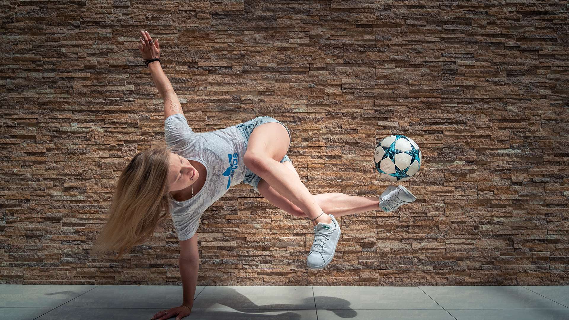 更在国家队 更在国家队